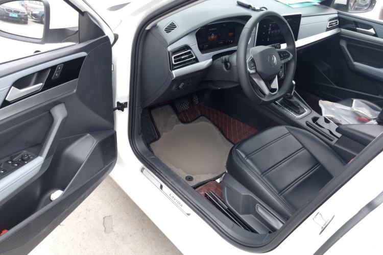 Used Volkswagen Lavida 2023 300TSI DSG Full-Comfort Edition Driver Seat