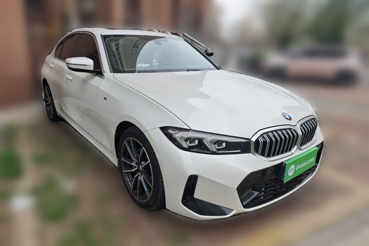 Used BMW 3 Series 2024 320i M Sport Package Front Right 45 Deg