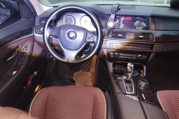 Used BMW 5 Series 2014 525Li Luxury Design Package Steering Wheel