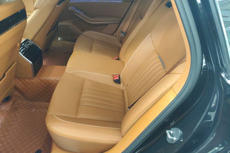 Used Hongqi H9 2023 2.0T Smart Connect Flagship Edition
