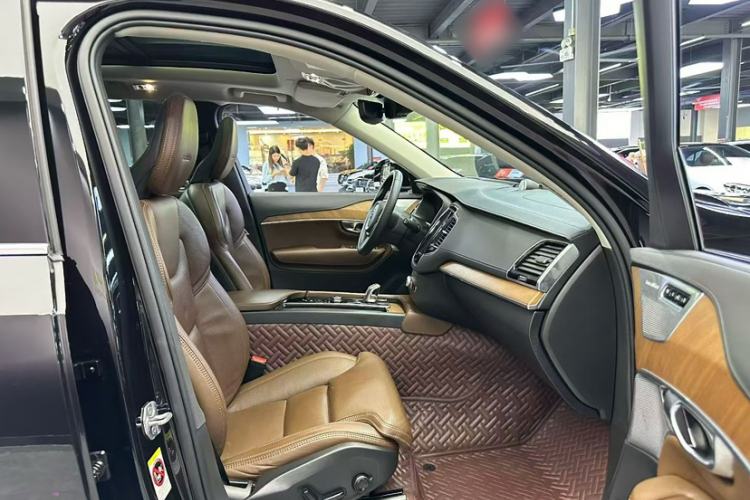 Used Volvo XC90 New Energy 2019 E-Drive Hybrid T8 Luxury Edition 7-Seater China V Standard
