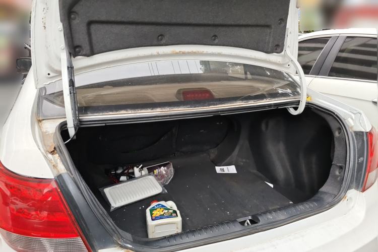 Used Geely Auto Vision 2015 1.5L Manual Elite Model Trunk