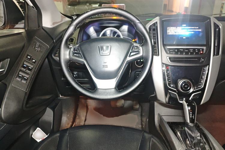 Used Luxgen U6 SUV 2015 1.8T ZhiZun Model