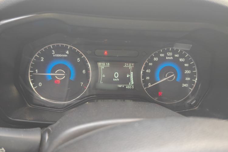 Used Dongfeng Fengon 580 2016 1.5T Manual Luxury Edition