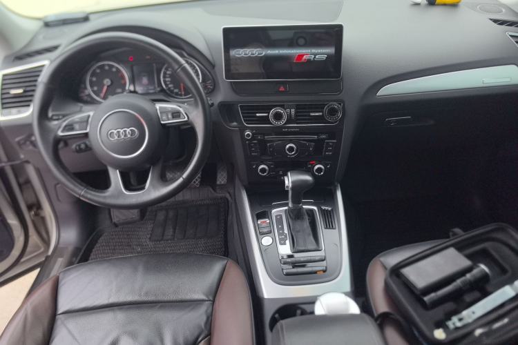 Used Audi Q5 2017 Plus 40 TFSI Technology Model