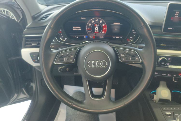 Used Audi A4L 2019 40 TFSI Fashion Edition China VI Emission Standard
