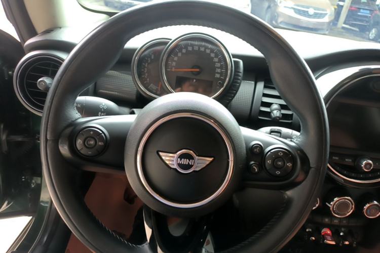 Used MINI 2014 1.5T COOPER Fun