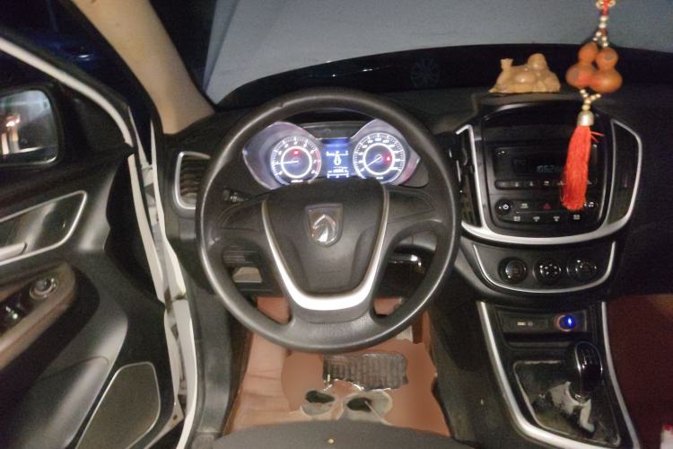 Used Baojun 560 2016 1.8L Manual Value Edition Steering Wheel