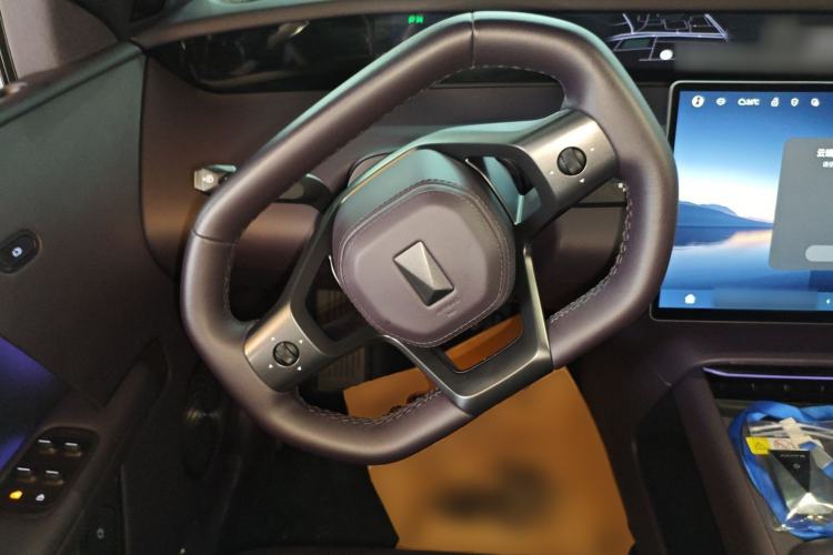 Used Avatr 06 2025 Ultra Pure Electric Edition Steering Wheel
