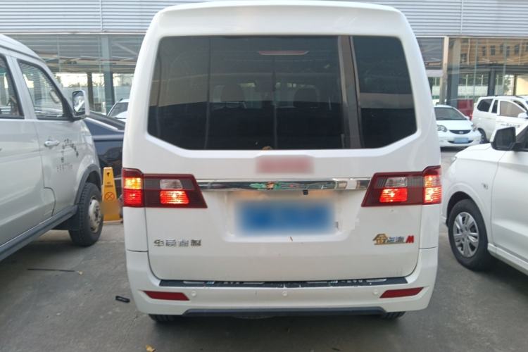 Used Jinbei Gold Hiace M Classic 2024 1.5L Travel Lion Passenger Van 6 Seats