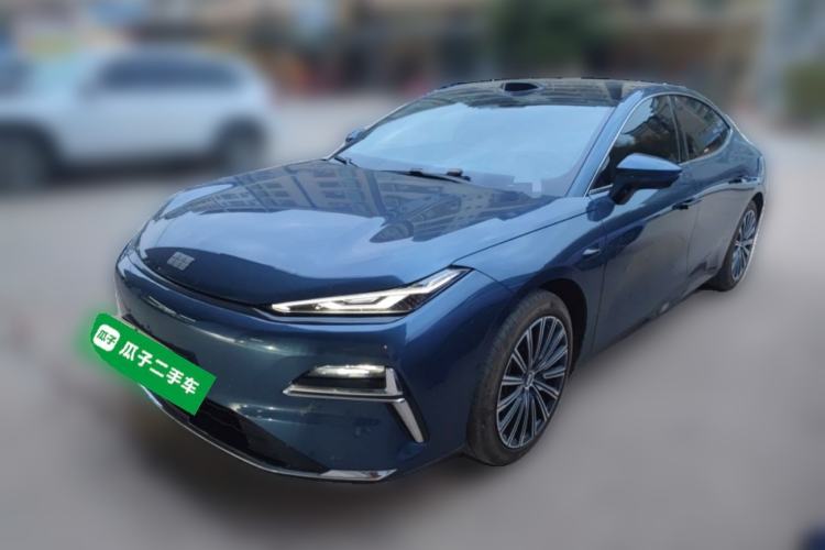 Used Geely Galaxy Galaxy 8 2025 130km EM-P Starship Edition
