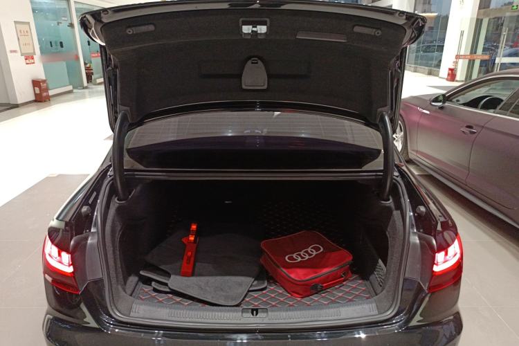 Used Audi A4L 2020 40 TFSI Luxury Dynamic Model