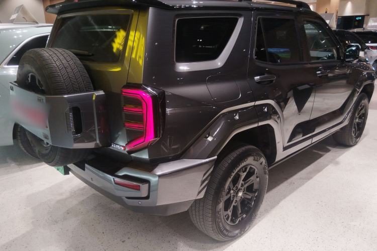 Used Tank 400 New Energy 2023 Hi4-T Super Edition Rear Right 45 Deg