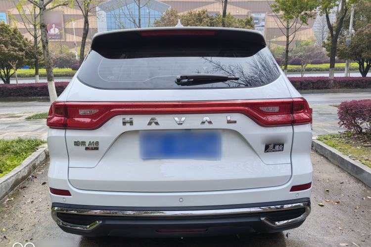 Used Haval M6 2023 PLUS 1.5T DCT Luxury Smart Connectivity Model Exterior 4