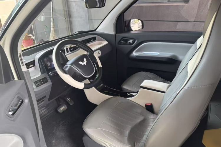 Used Wuling Hongguang MINIEV 2021 Macaron Premium Model – Lithium Iron Phosphate