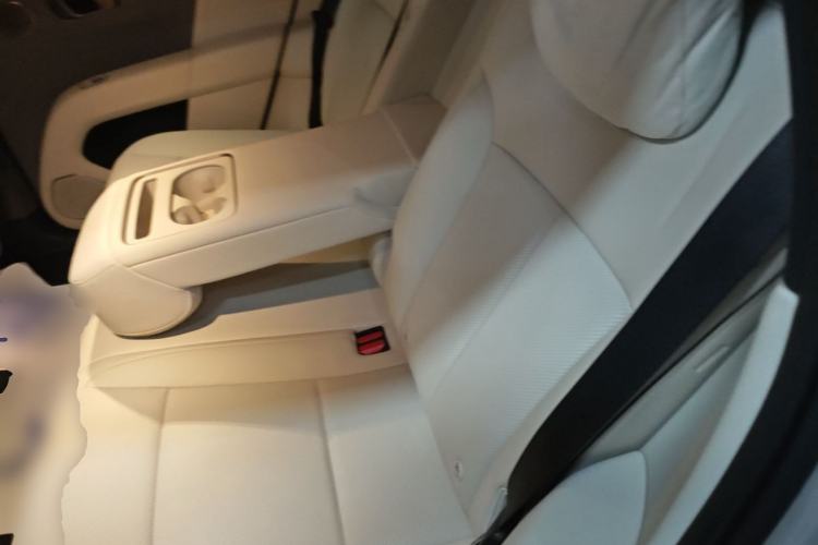 Used Li Auto i6 2025 Model Two-Wheel-Drive Standard Type Left Rear Seat