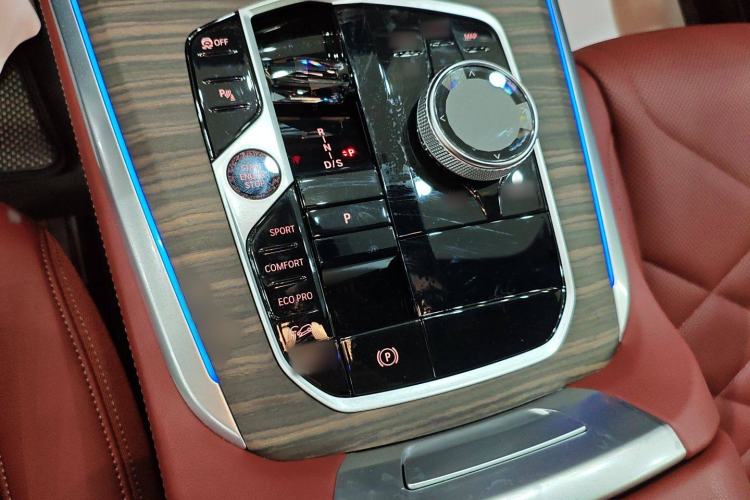 Used BMW X5 2023 xDrive 40Li M Sport Night Edition Package
