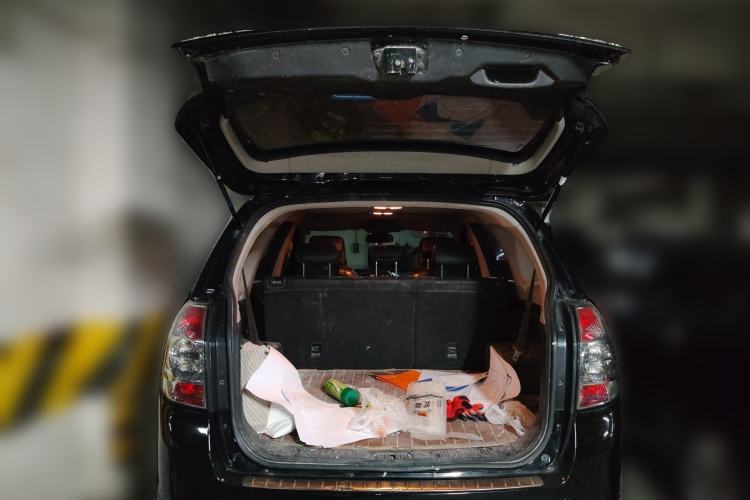 Used Chevrolet Captiva 2014 2.4L Two-Wheel Drive Urban Version 7 Seats Trunk