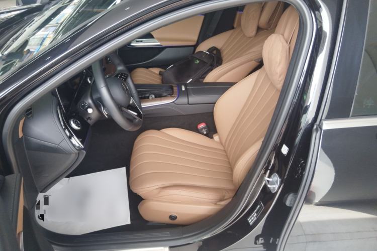 Used Mercedes-Benz E-Class New Energy 2024 E 350 e L Plug-in Hybrid Sedan Left Front Seat