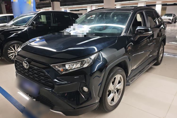 Used Toyota RAV4 2021 2.0L CVT Two-Wheel Drive Fashion PLUS Edition