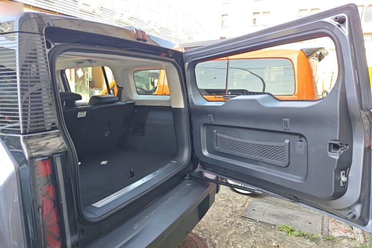 Used iCAR 03 2024 401km Two-Wheel Drive Standard Advanced Version Trunk