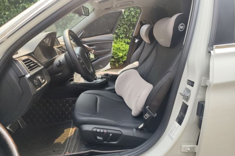 Used BMW 3 Series 2013 320Li Fashion Model Left Front Seat