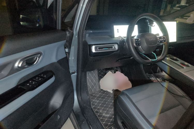 Used AION Y 2022 Plus 70 Smart Edition