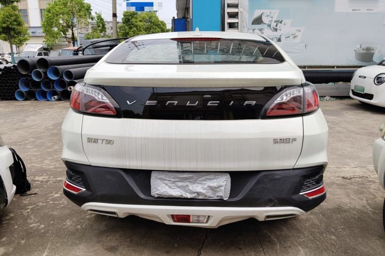 Used Venucia T90 2017 2.0L Manual ChenShang Edition Rear