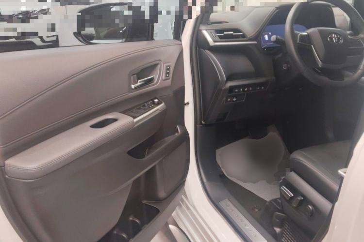 Used Toyota Granvia 2023 2.5L Hybrid Flagship VIP Edition Driver Seat