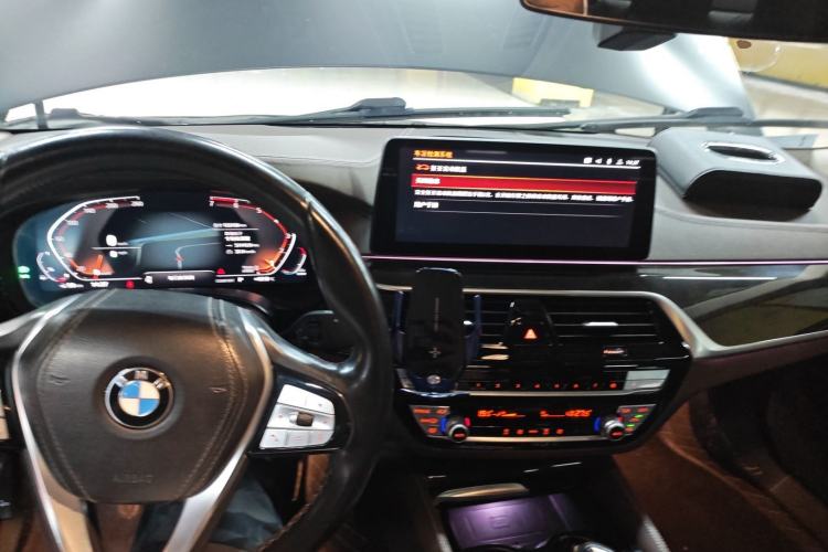 Used BMW 5 Series 2021 525Li Luxury Package Center Console