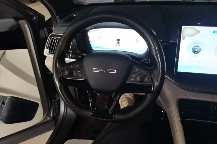 Used BYD Song PLUS New Energy 2024 HONOR Edition DM-i 110km Flagship Model
