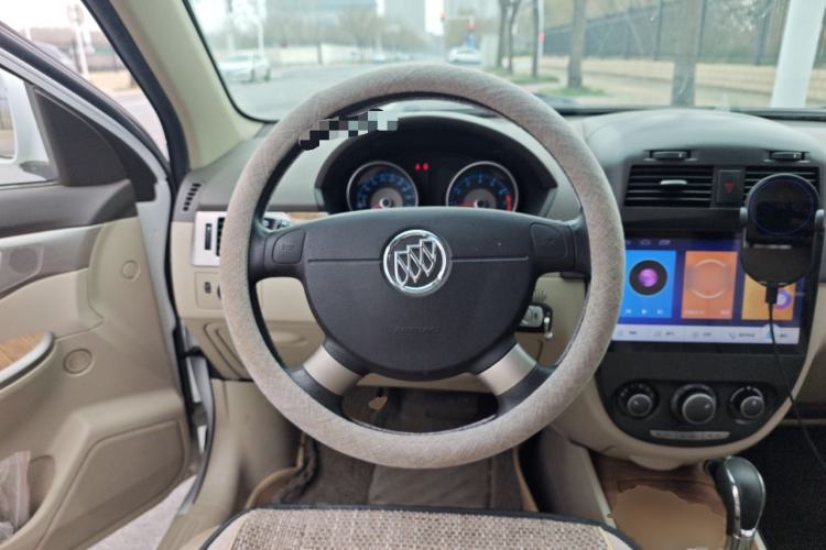 Used Buick Excelle 2015 1.5L Automatic Classic Model
