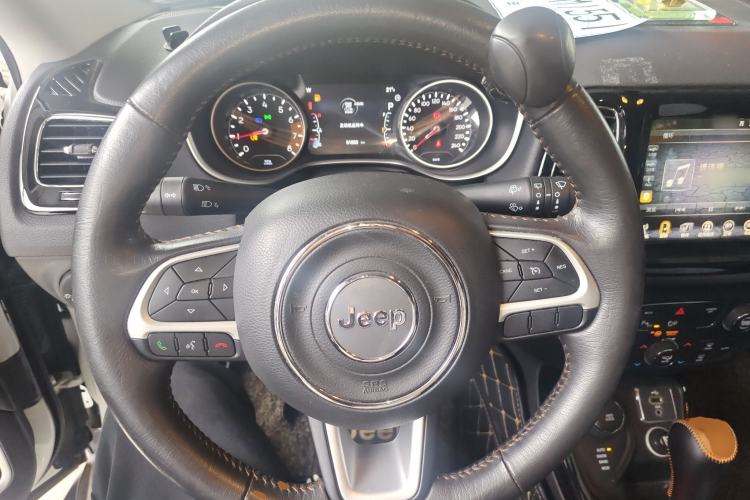 Used Jeep Compass 2017 200T Automatic Prestige Four-Wheel Drive Edition Steering Wheel