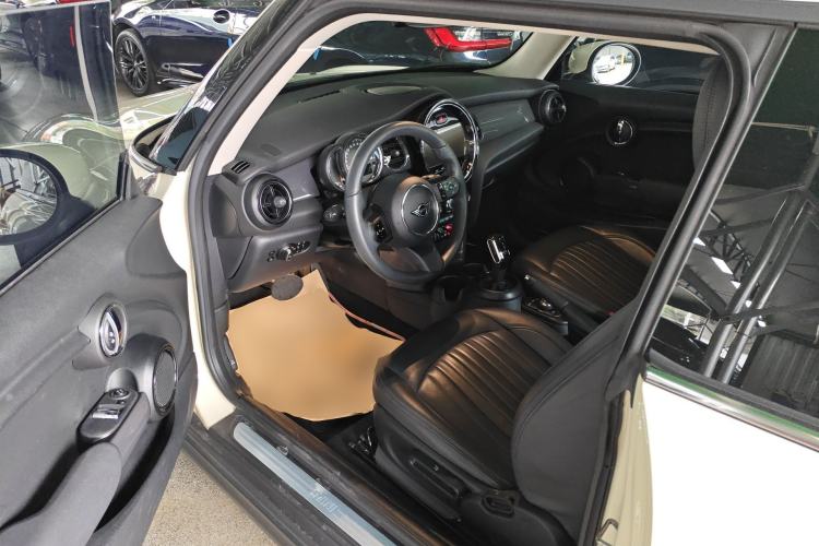 Used MINI 2022 Updated 1.5T ONE Driver Seat