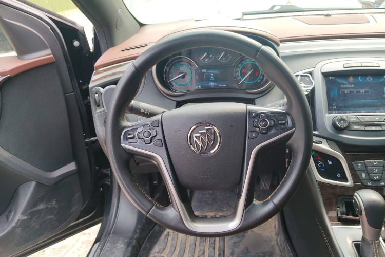 Used Buick LaCrosse 2013 2.4L SIDI Leading Comfort Version
