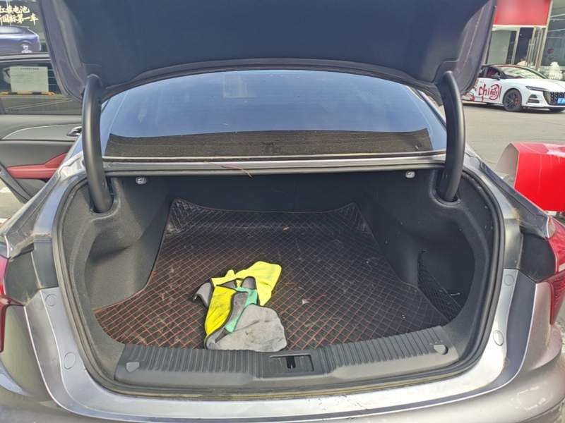 Used Hongqi H5 2024 2.0T Automatic Smart Connect Flagship Edition – Chinese Trim Chang — 18