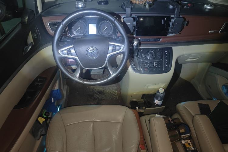 Used Buick GL8 2014 3.0L XT Luxury Business Flagship Edition Steering Wheel