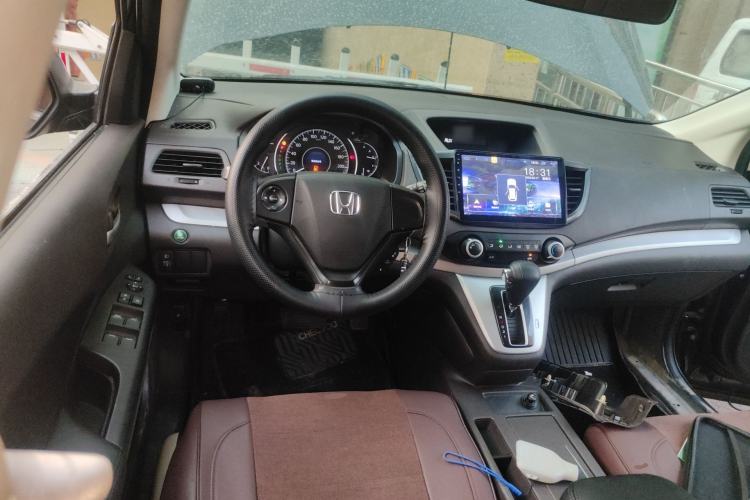 Used Honda CR-V 2012 2.0L two-wheel drive urban version
