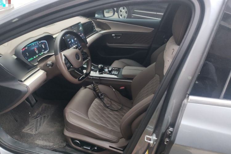 Used BYD Han 2022 DM-i 121KM Prestige Model

