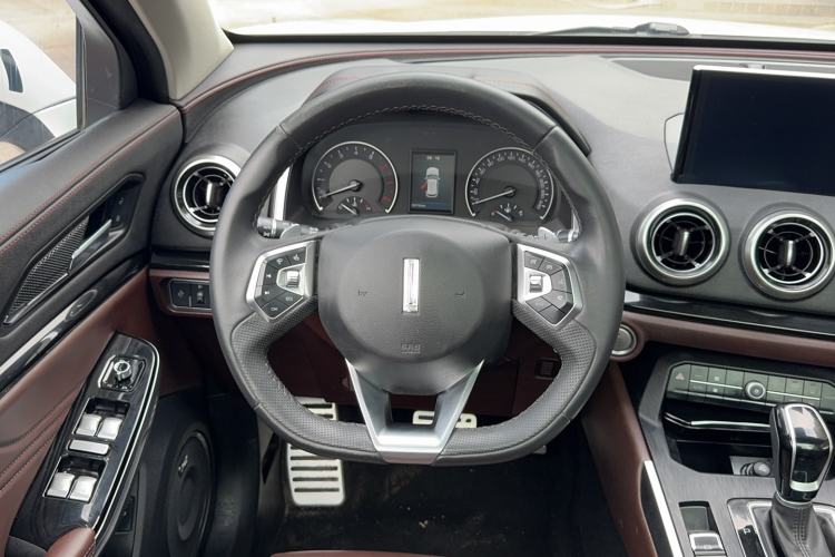 Used Wey VV5 2017 2.0T Ultra-Luxury Version
