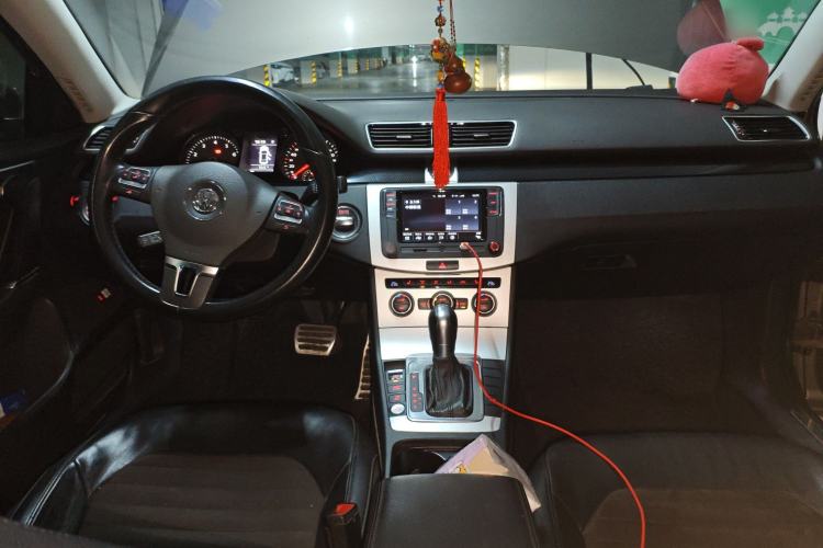 Used Volkswagen Magotan 2015 Revised Version 2.0 TSI Luxury Edition