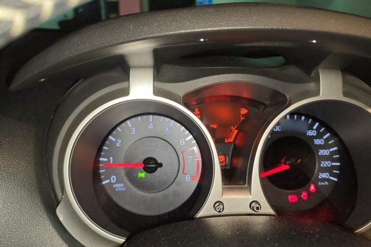 Used Infiniti ESQ 2014 1.6L Spontaneous Edition
