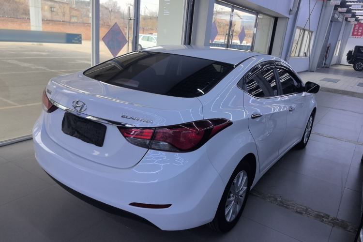 Used Hyundai Elantra (5th Generation / Langdong) 2016 1.6L Manual Luxury Model
