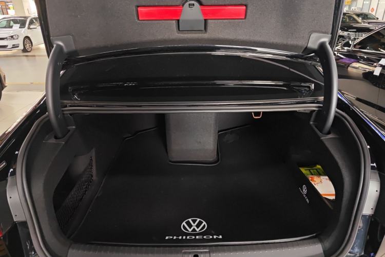 Used Volkswagen Phideon 2021 380TSI Prestige Edition
