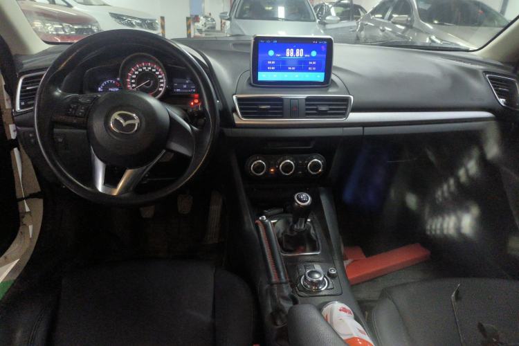 Used Mazda Mazda 3 Axela 2016 Sedan 1.5L Manual Comfort Model
