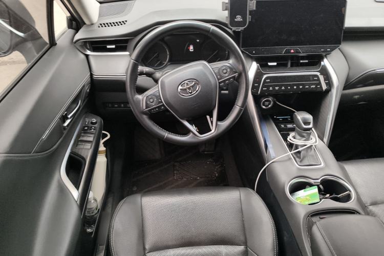 Used Toyota Harrier 2023 2.0L CVT Two-Wheel Drive Deluxe Edition