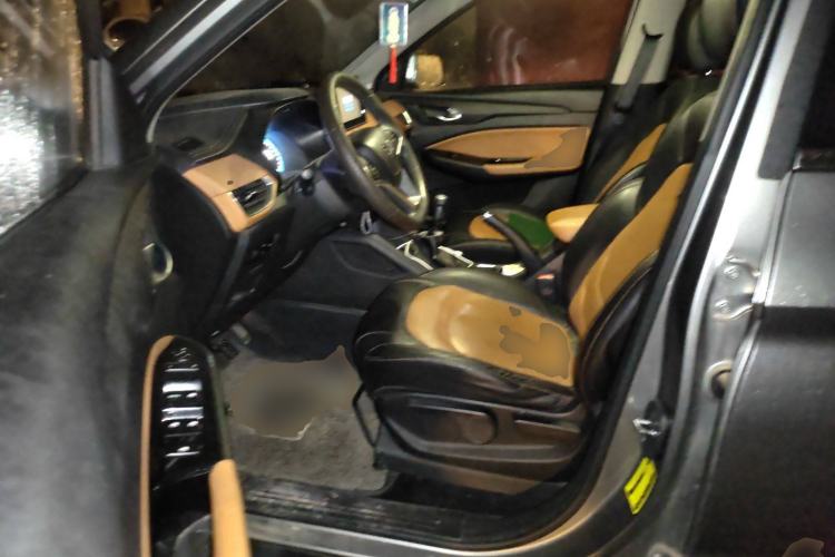 Used Wuling Hongguang S3 2018 1.5L Manual Luxury Model China V Standard
