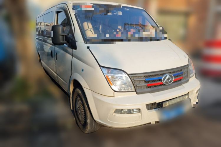 Used SAIC MAXUS Xintu V80 2023 2.0T Manual Classic Aoyuntong Long Wheelbase Ultra-Low Roof 6/7/8/9-Seater