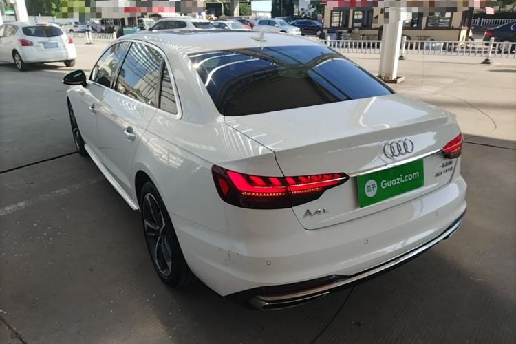 Used Audi A4L 2020 40 TFSI Fashionable and Elegant Model
