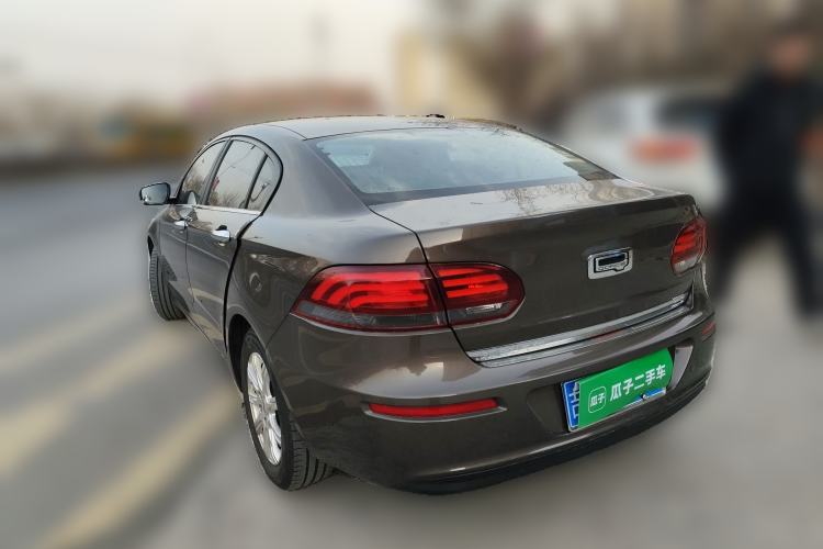 Used Qoros 3 2016 Sedan 1.6L Automatic Zhiyue Model